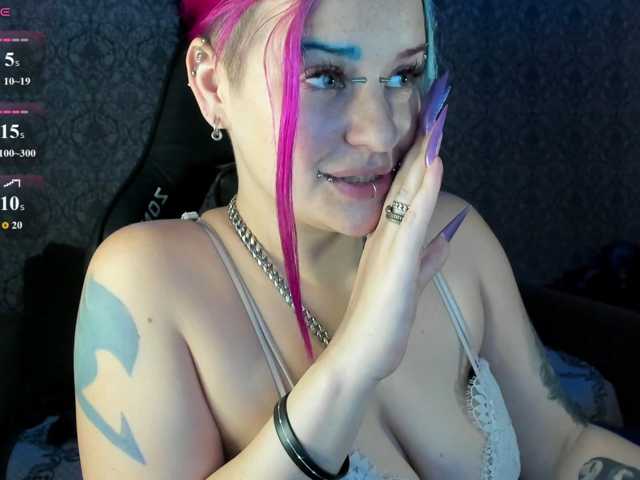 Neon-Baddie