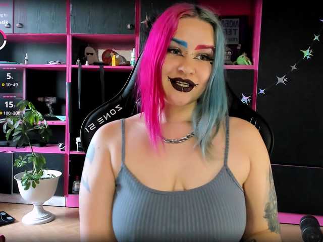 Neon-Baddie