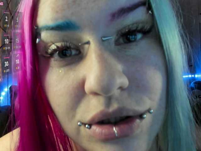 Neon-Baddie
