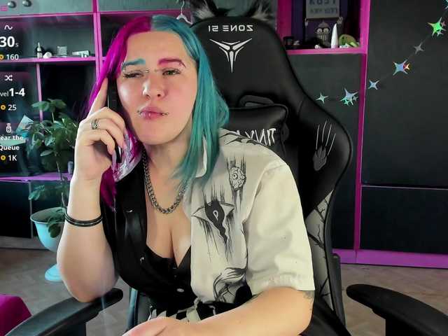 Neon-Baddie
