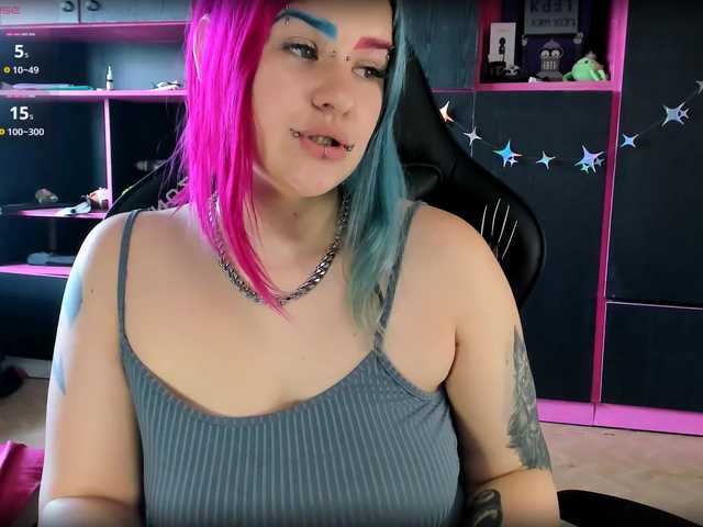 Neon-Baddie live cam on BongaCams