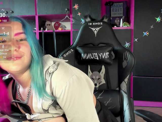 Neon-Baddie live cam on BongaCams