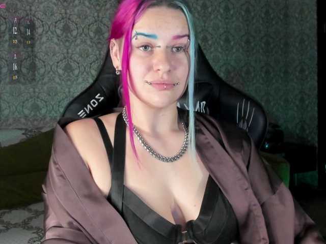 Neon-Baddie live cam on BongaCams