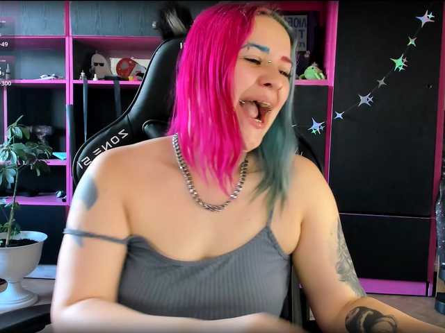 Neon-Baddie