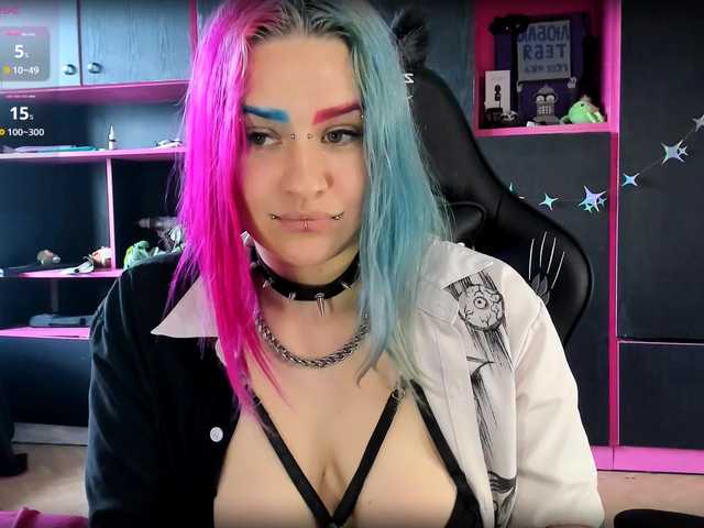 Neon-Baddie
