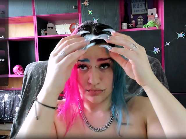 Neon-Baddie