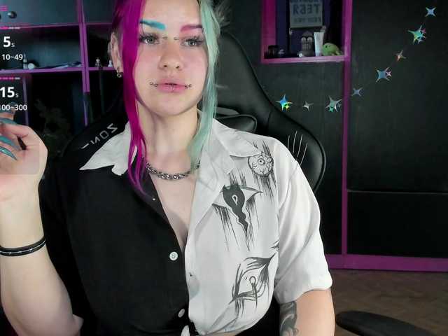 Neon-Baddie live webcam show