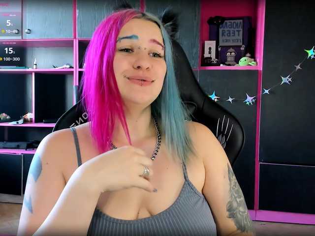 Neon-Baddie