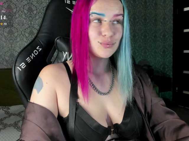 Neon-Baddie