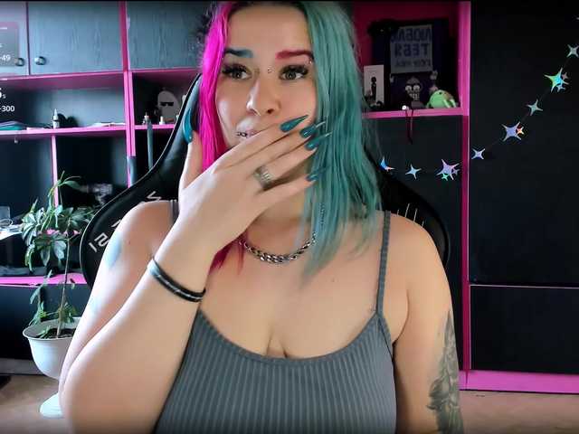Neon-Baddie live cam on BongaCams
