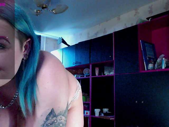 Neon-Baddie