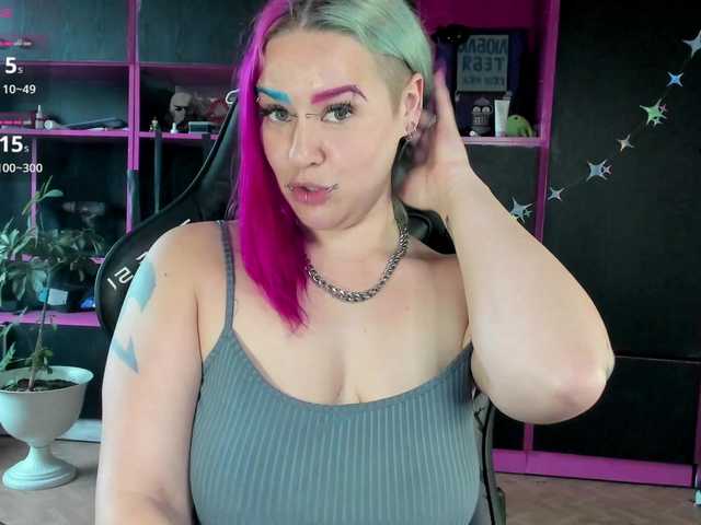 Neon-Baddie live webcam show