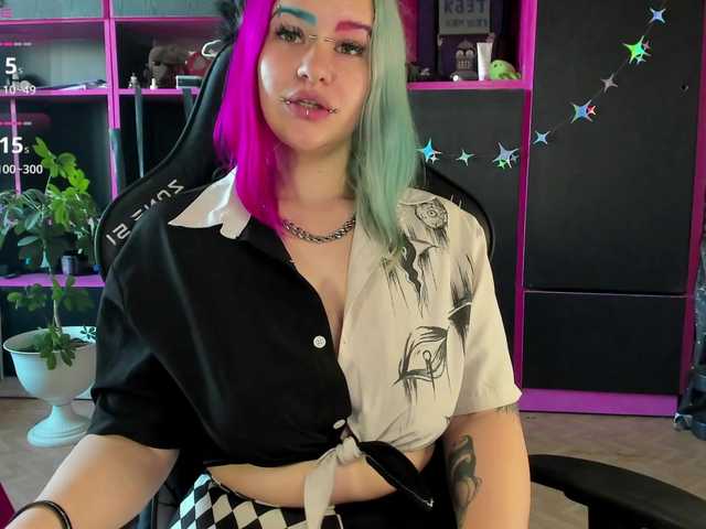 Neon-Baddie