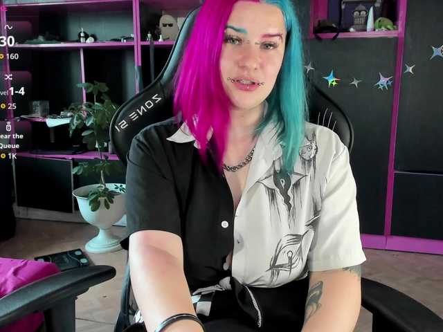 Neon-Baddie live cam on BongaCams