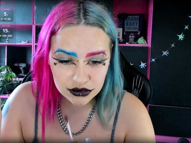 Neon-Baddie live cam on BongaCams