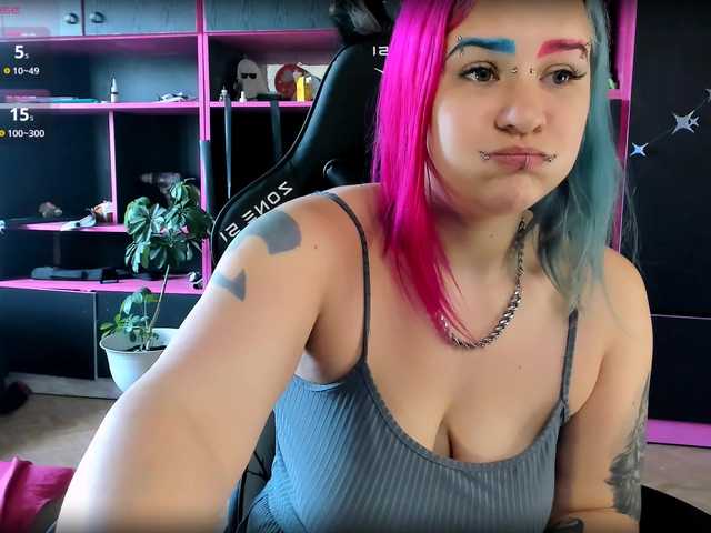 Neon-Baddie