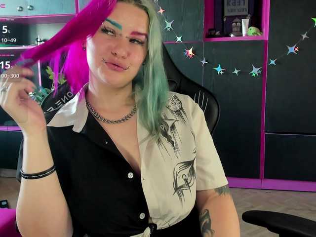 Neon-Baddie