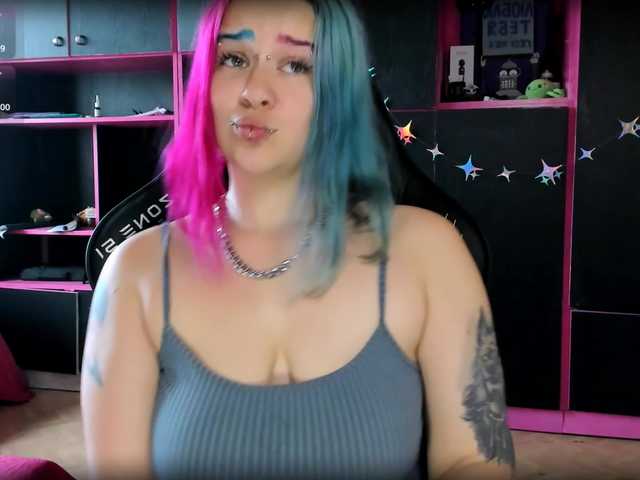 Neon-Baddie