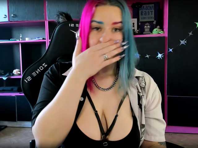 Neon-Baddie