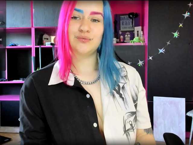 Neon-Baddie live cam on BongaCams