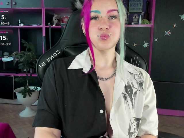 Neon-Baddie