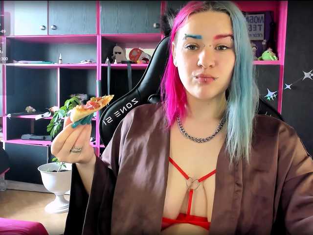 Neon-Baddie live cam on UnifiedCams