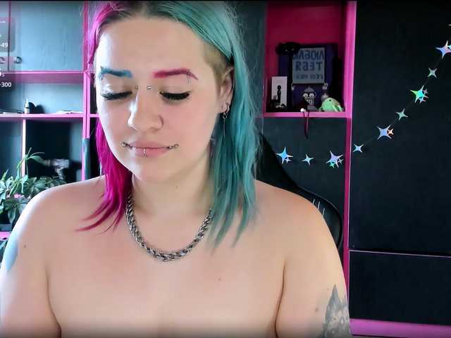Neon-Baddie live cam on BongaCams