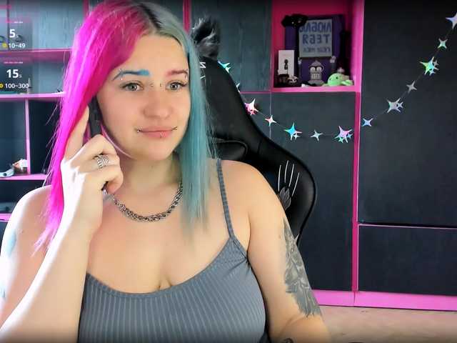 Neon-Baddie