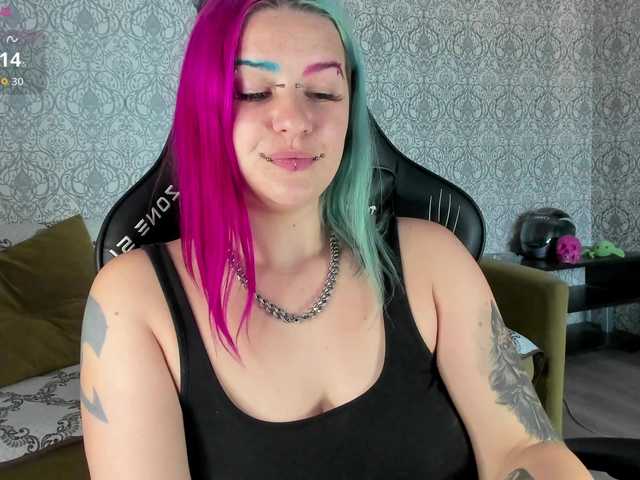 Neon-Baddie