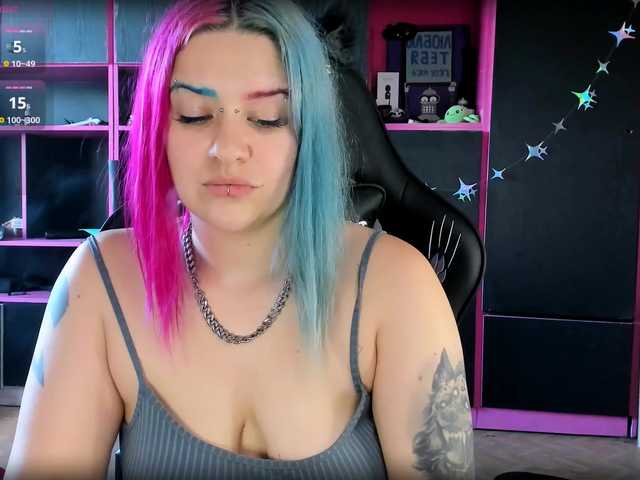 Neon-Baddie