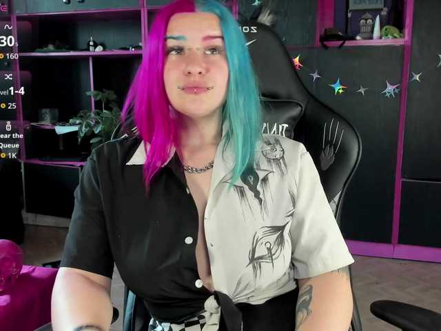 Neon-Baddie live cam on BongaCams