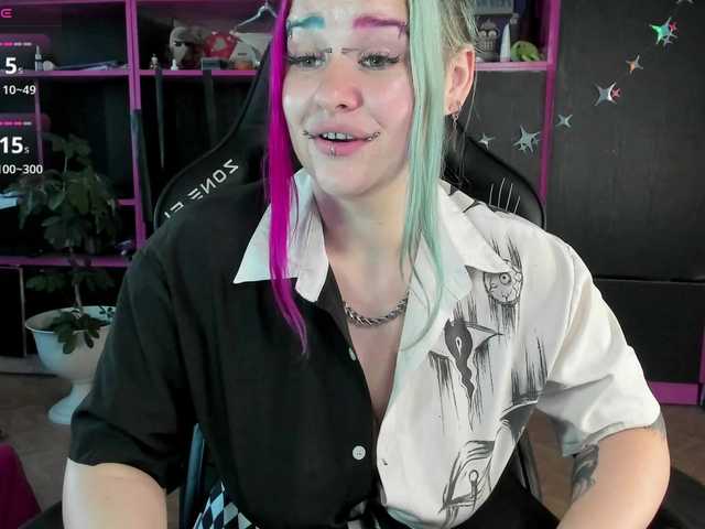 Neon-Baddie