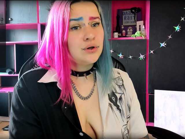 Neon-Baddie