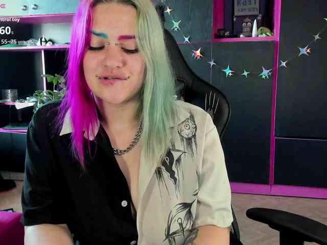 Neon-Baddie webcam
