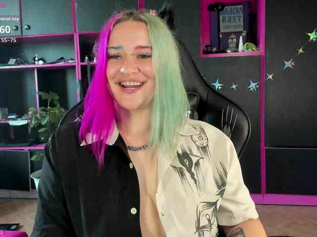 Neon-Baddie webcam