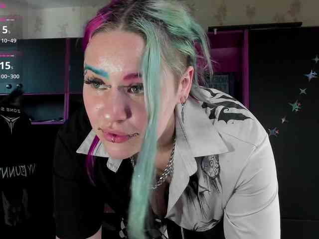 Neon-Baddie