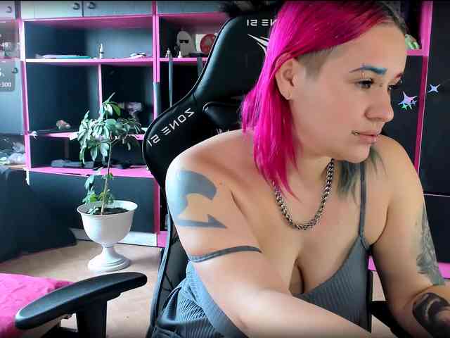 Neon-Baddie webcam