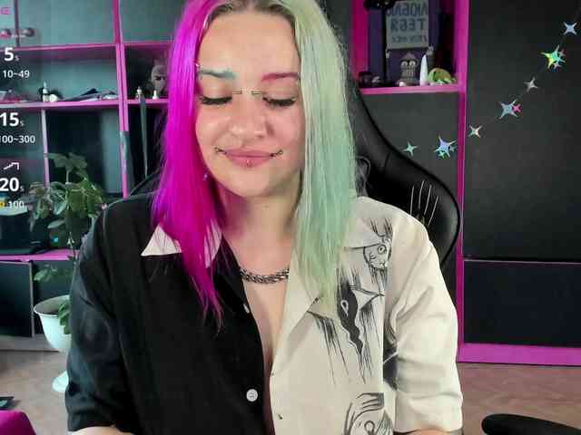 Neon-Baddie webcam