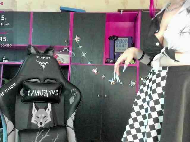 Neon-Baddie webcam