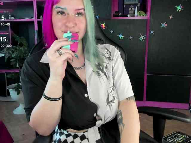 Neon-Baddie Live Webcam on BongaCams