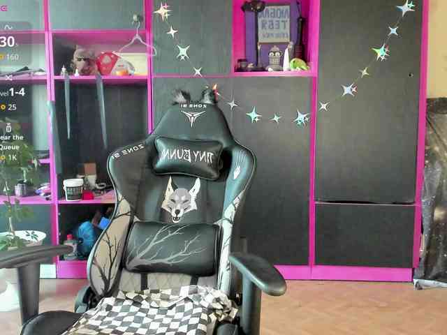 Neon-Baddie webcam