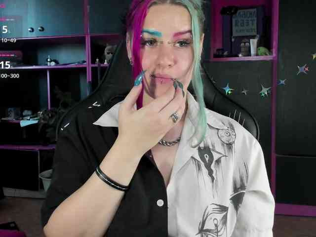 Neon-Baddie webcam
