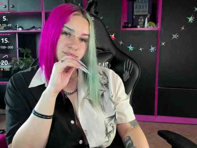 Neon-Baddie webcam