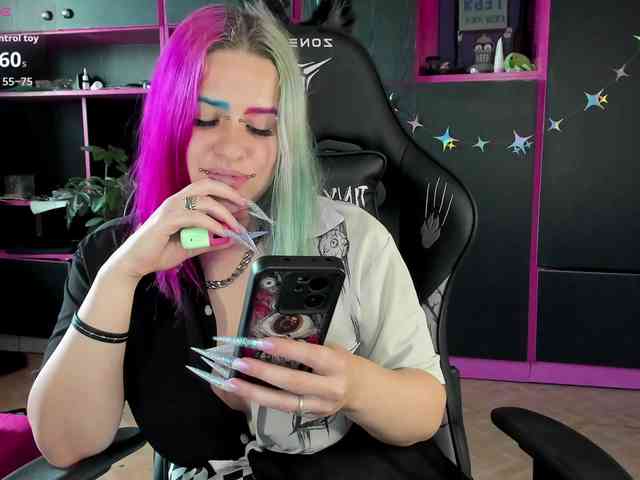 Neon-Baddie webcam