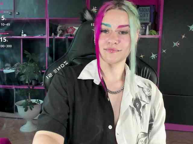 Neon-Baddie Live Webcam on BongaCams