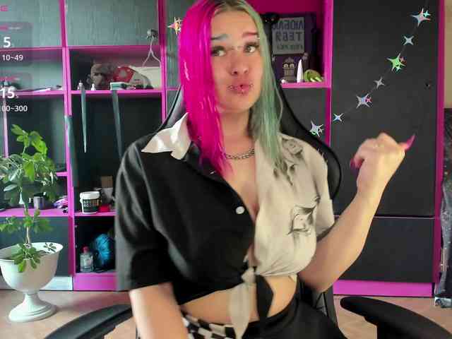 Neon-Baddie Neon-Baddie