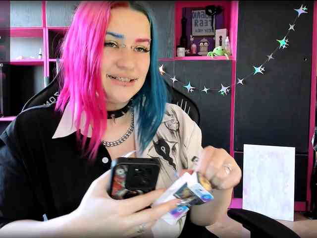 Neon-Baddie webcam
