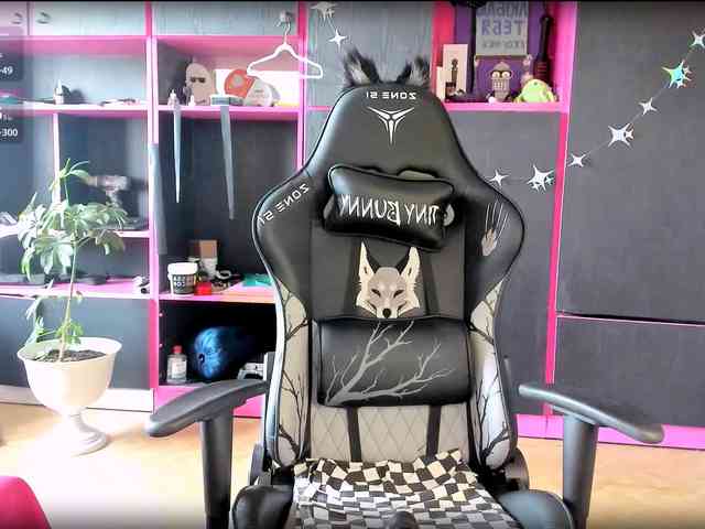 Neon-Baddie webcam