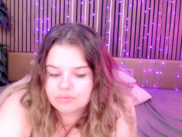LittleNicolee live cam on BongaCams
