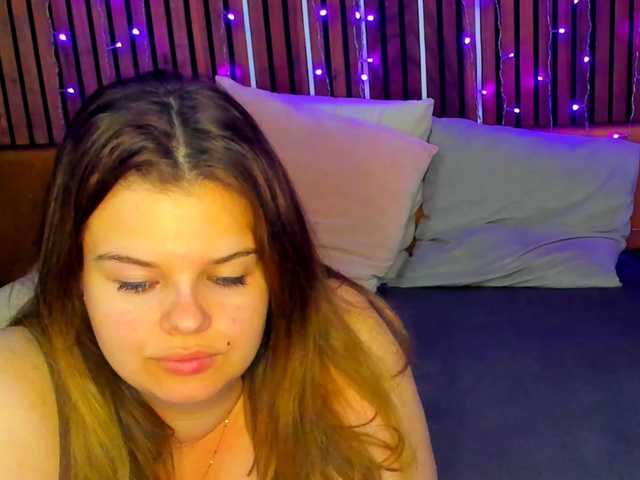 LittleNicolee live cam on BongaCams